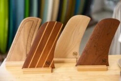 Display Wood Huck Fin -Almond Surfboards Shop 2E1A7296
